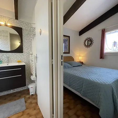 T3 Climatisee Avec Piscine, 6 Couchages A Saint-cyprien - Fr-1-106-107 Villa *
